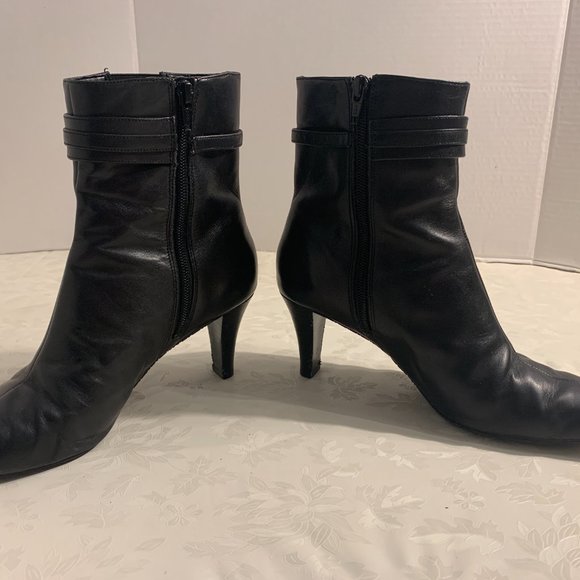 Ankle boots - Size 7M - Picture 8 of 9